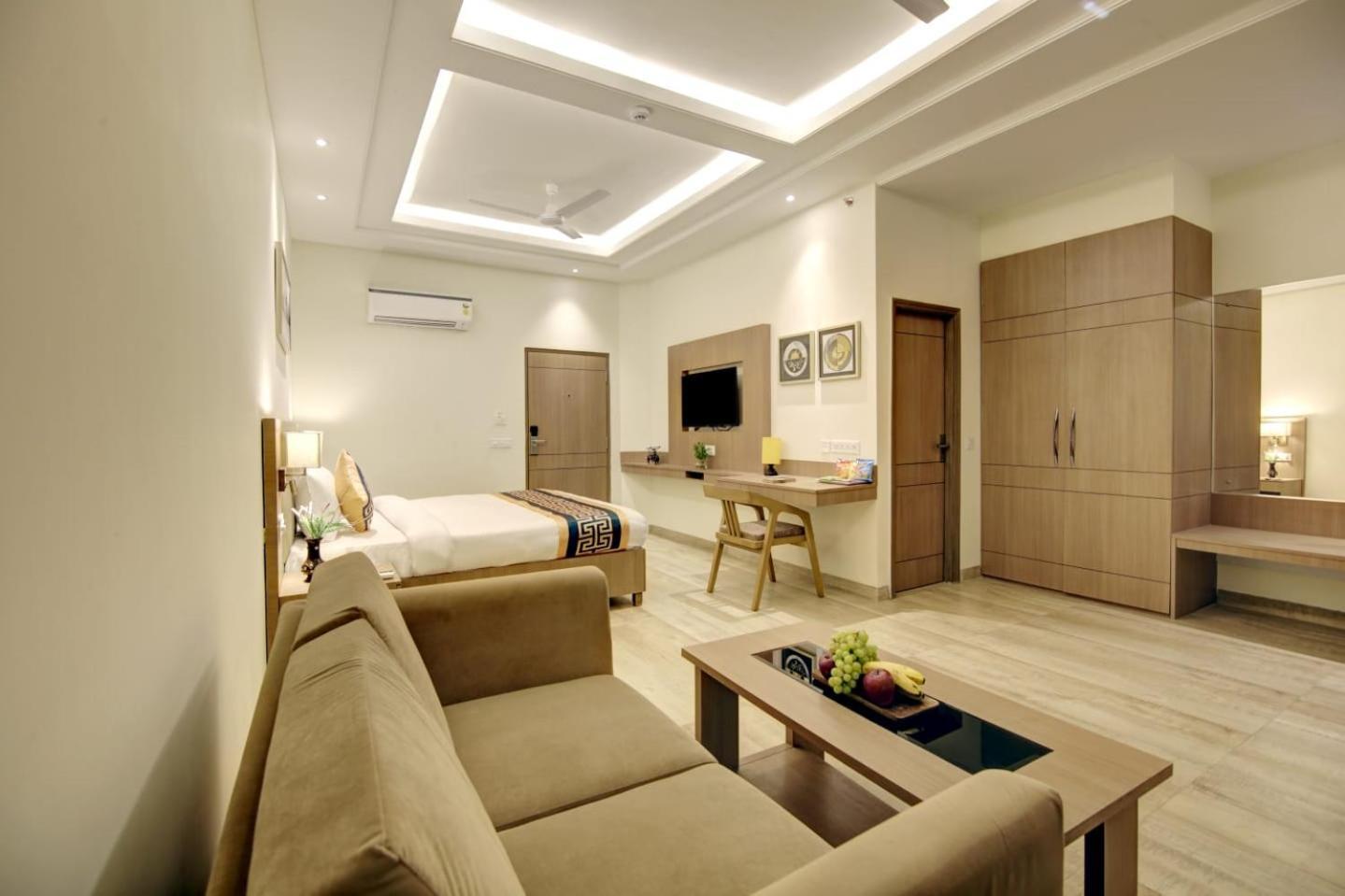 Hotel King Grand New Delhi