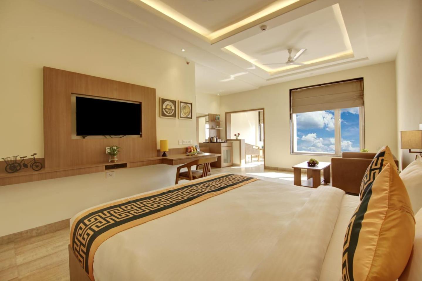 King Grand 4*