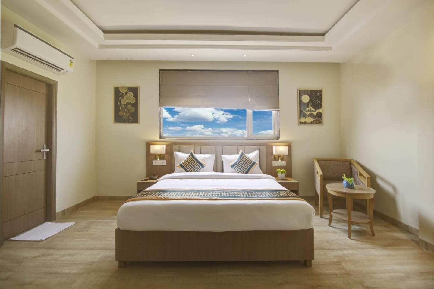 Hotel King Grand New Delhi