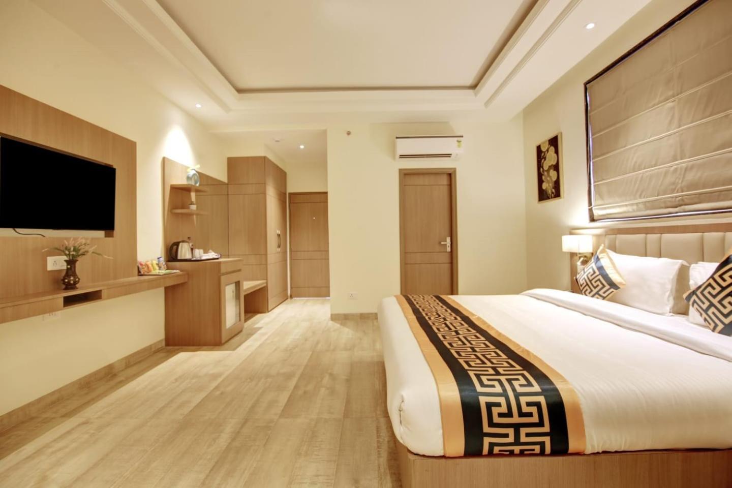 King Grand 4* New Delhi